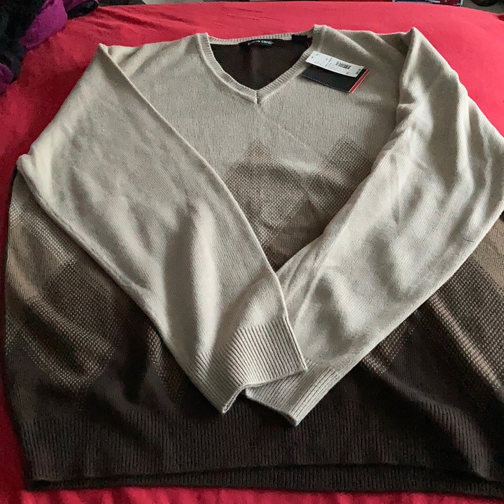 NWT Pierre Cardin sweater